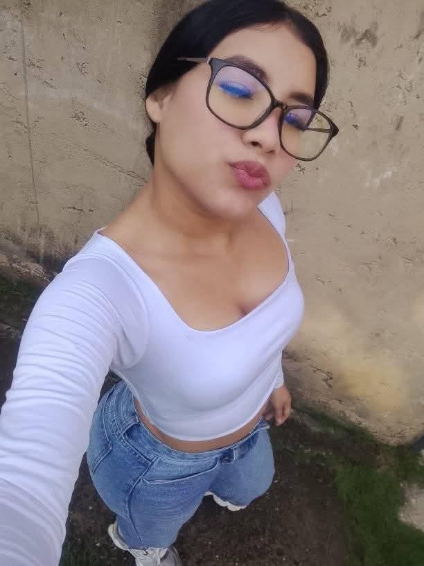 Chica busca chico en Tenerife: 