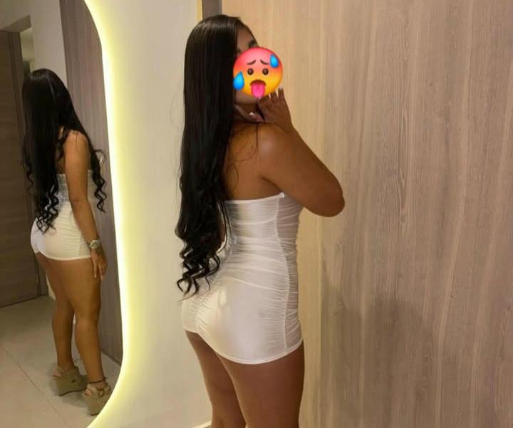 Chica busca chico en Málaga: Chica busca chico