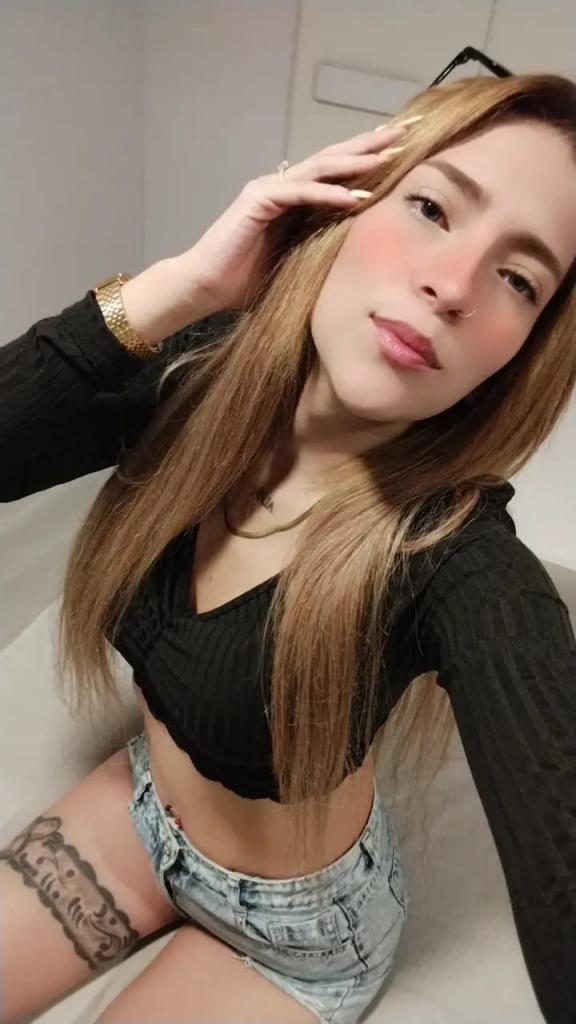 603965262: Chica busca chico en Sevilla