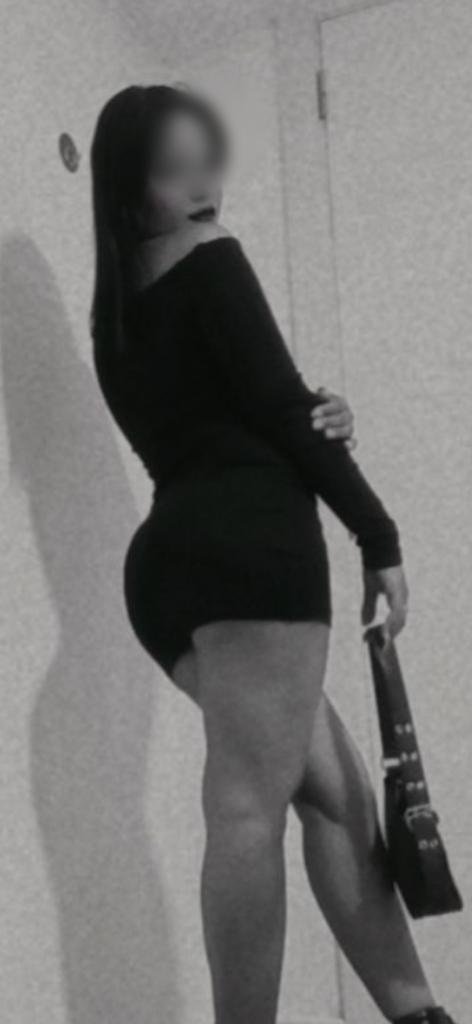 602643598: Chica busca chico en La Coruña