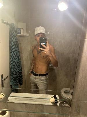 664403802: Chico busca chica en Badajoz