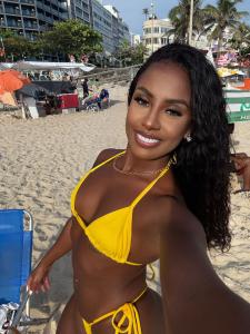 655208664: Chica busca chico en Barcelona