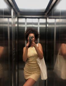 632904153: Chica busca chico en La Coruña