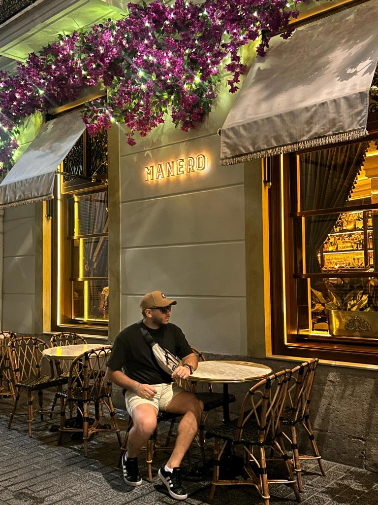 682318123: Chico busca chica en Madrid