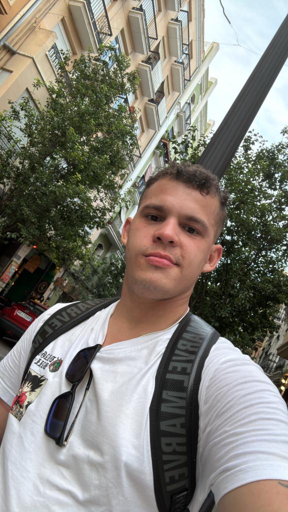 622784785: Chico busca chica en Alicante