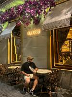 682318123: Chico busca chica en Madrid