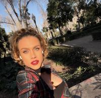 611952128: Transexual en Castellón