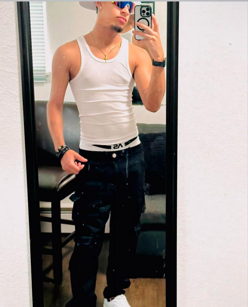 Chico busca chica en Málaga: 