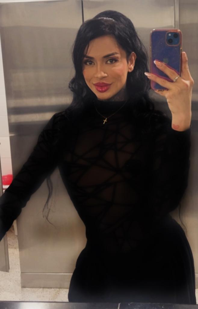 613205919: Transexual en Barcelona