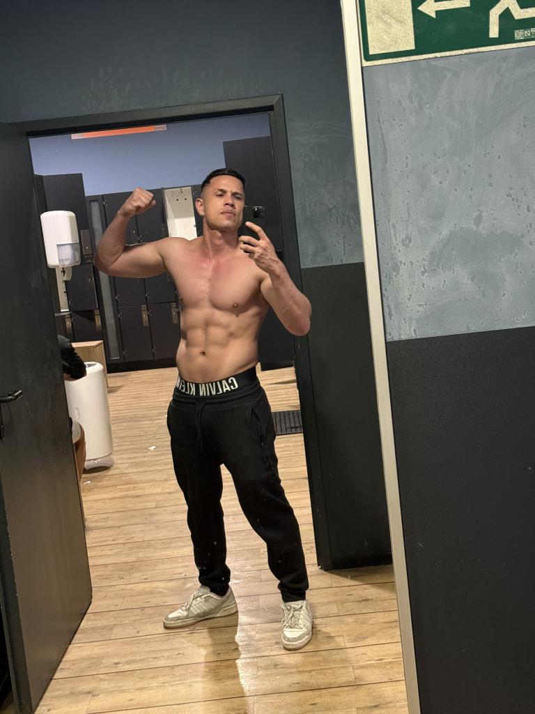 603987113: Chico busca chica en Madrid