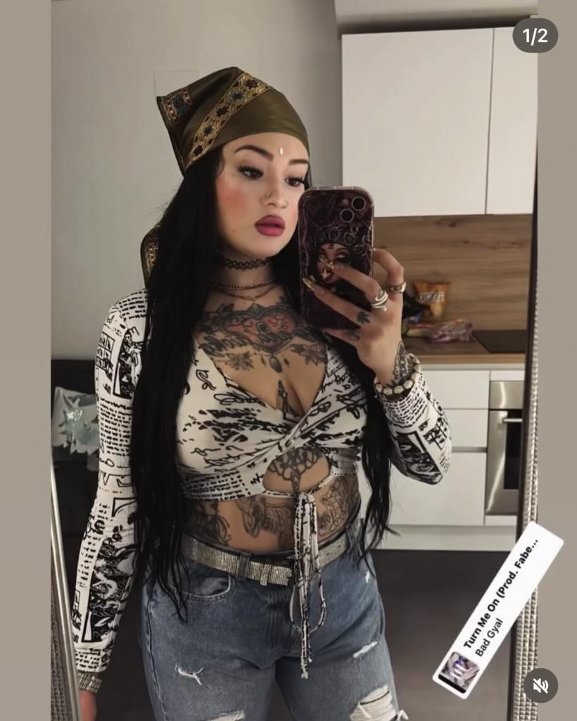 647074019: Chica busca chico en Murcia