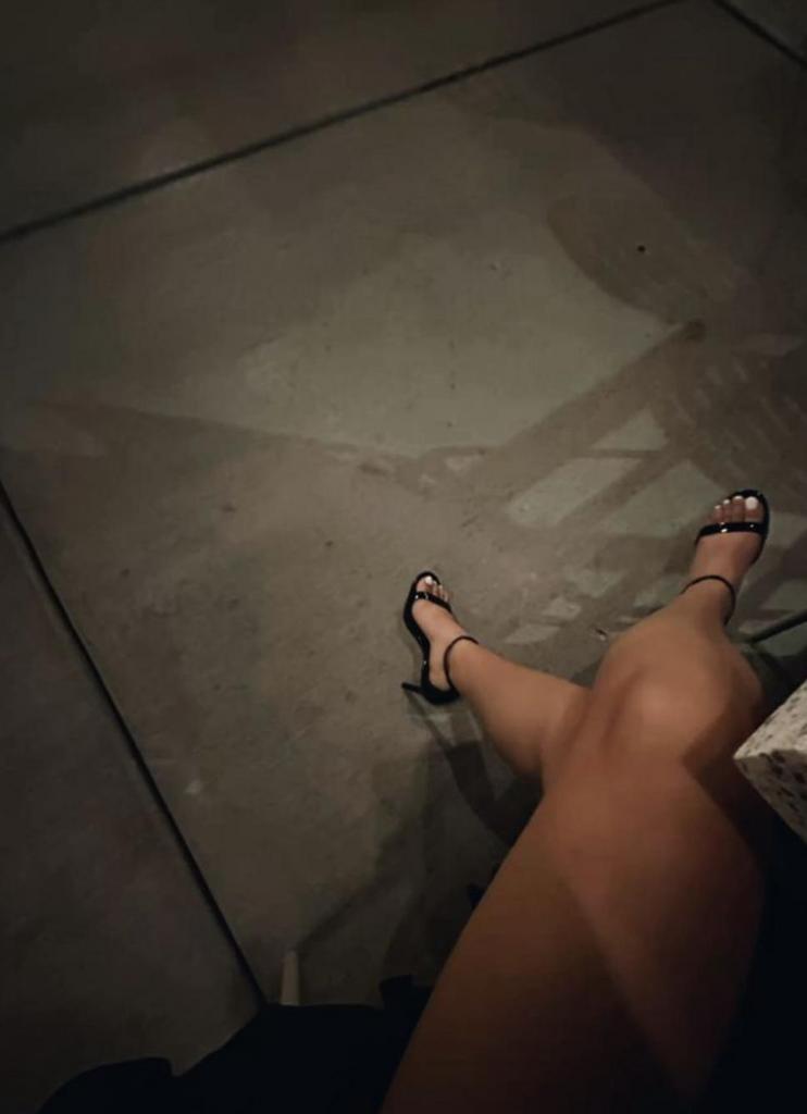 613742403: Chica busca chico en Barcelona