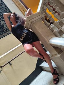 670225673: Chica busca chico en Barcelona