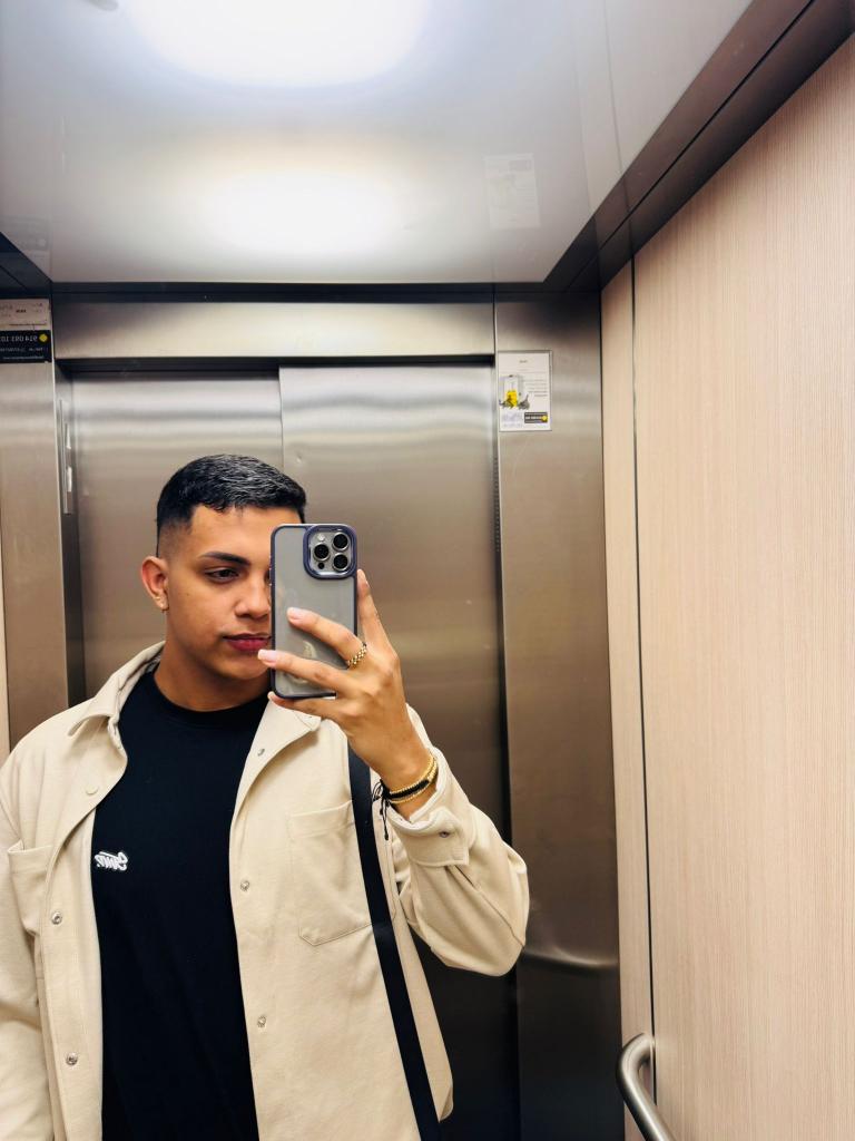 Chico busca chica en Asturias: 