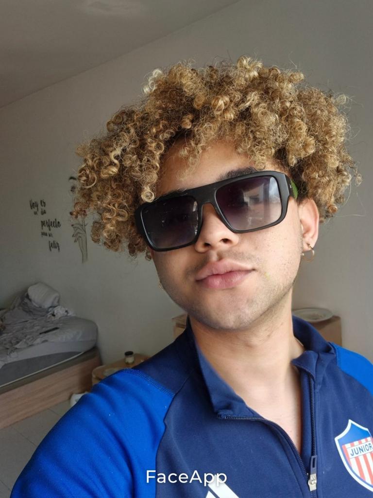 631635916: Chico busca chica en Barcelona