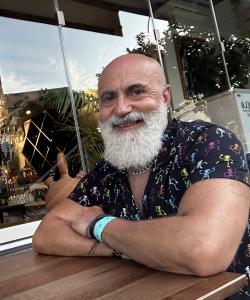 644343942: Chico busca chica en Málaga