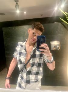 653248248: Chico busca chica en Valencia