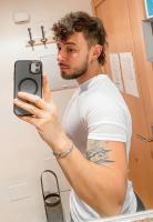 672044911: Chico busca chica en Ceuta