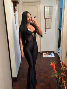 610765292: Chica busca chico en Madrid