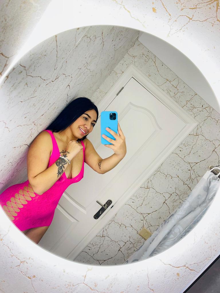 Chica busca chico en Tenerife: 