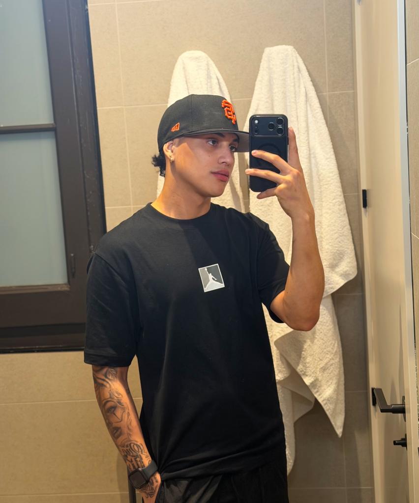 672836199: Chico busca chica en Barcelona