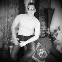 661562940: Chico busca chica en Málaga