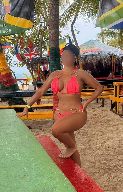 613837183: Chica busca chico en Tenerife