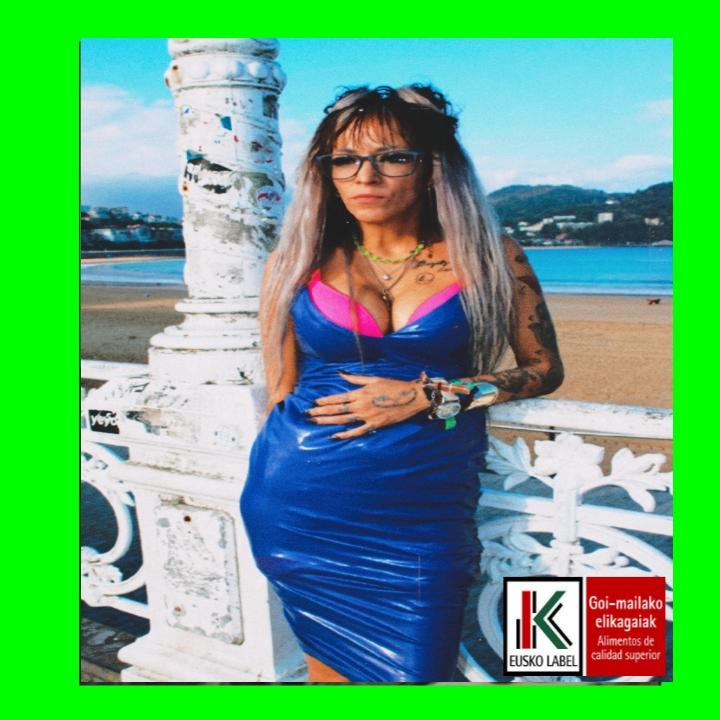 Chica busca chico en La Coruña: 