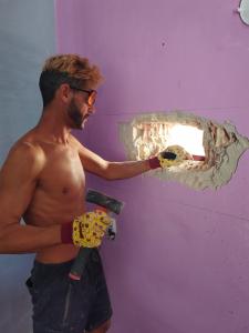 Chico busca chica en Sevilla: 