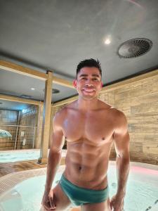 Chico busca chica en Las Palmas: 