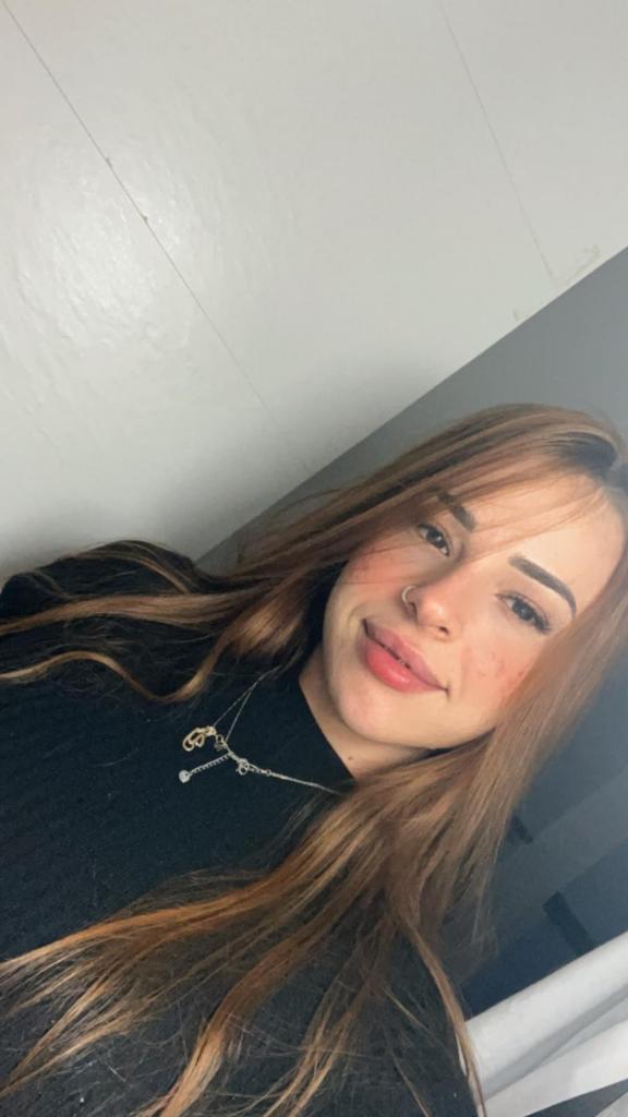 607799604: Chica busca chico en Málaga