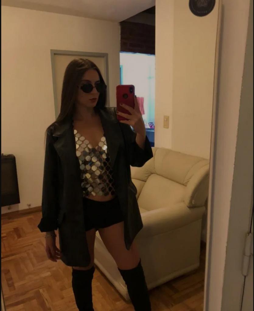 631769760: Chica busca chico en Barcelona