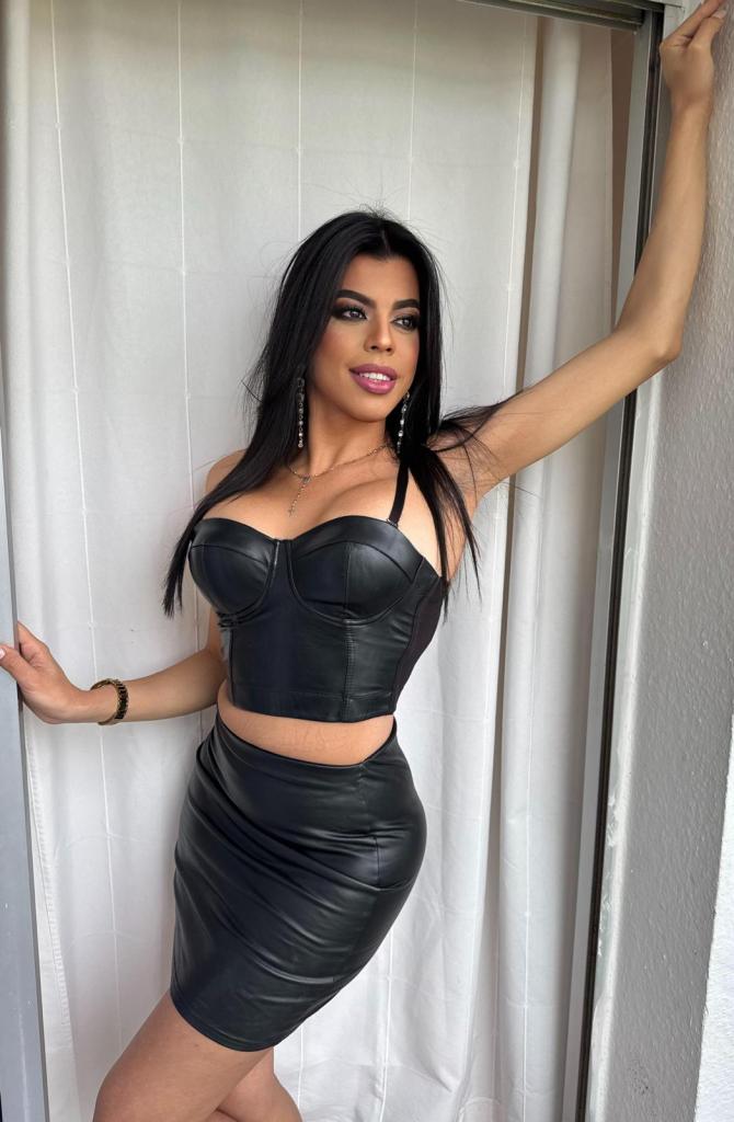 642405995: Travesti en Barcelona