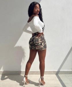 642114071: Chica busca chico en Córdoba