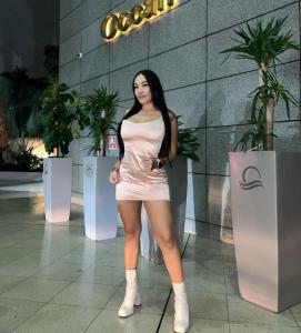 685806487: Chica busca chico en Alicante