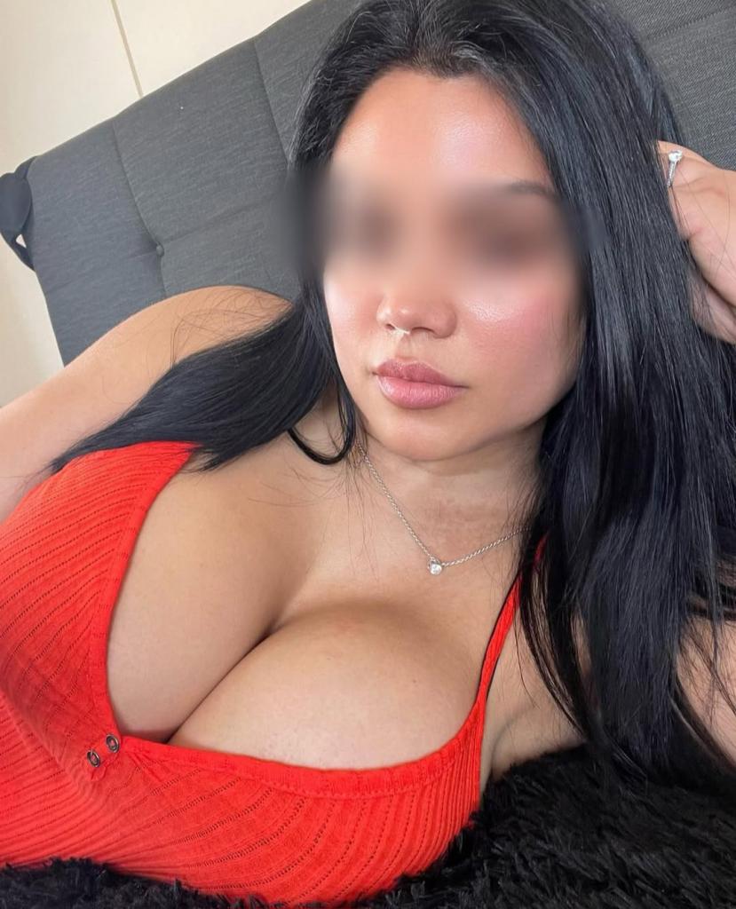 Chica busca chico en Almería: 