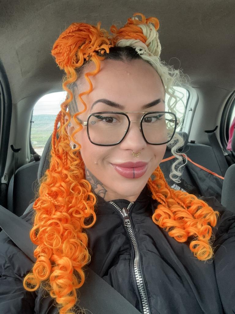 613735538: Chica busca chico en Murcia