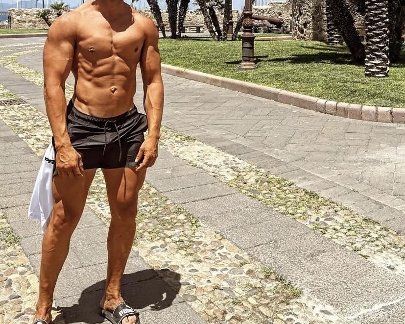 635846086: Chico busca chica en Tarragona