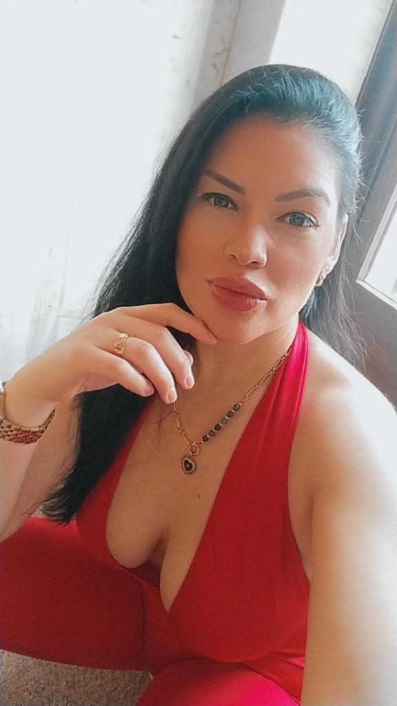 664555733: Chica busca chico en Cáceres