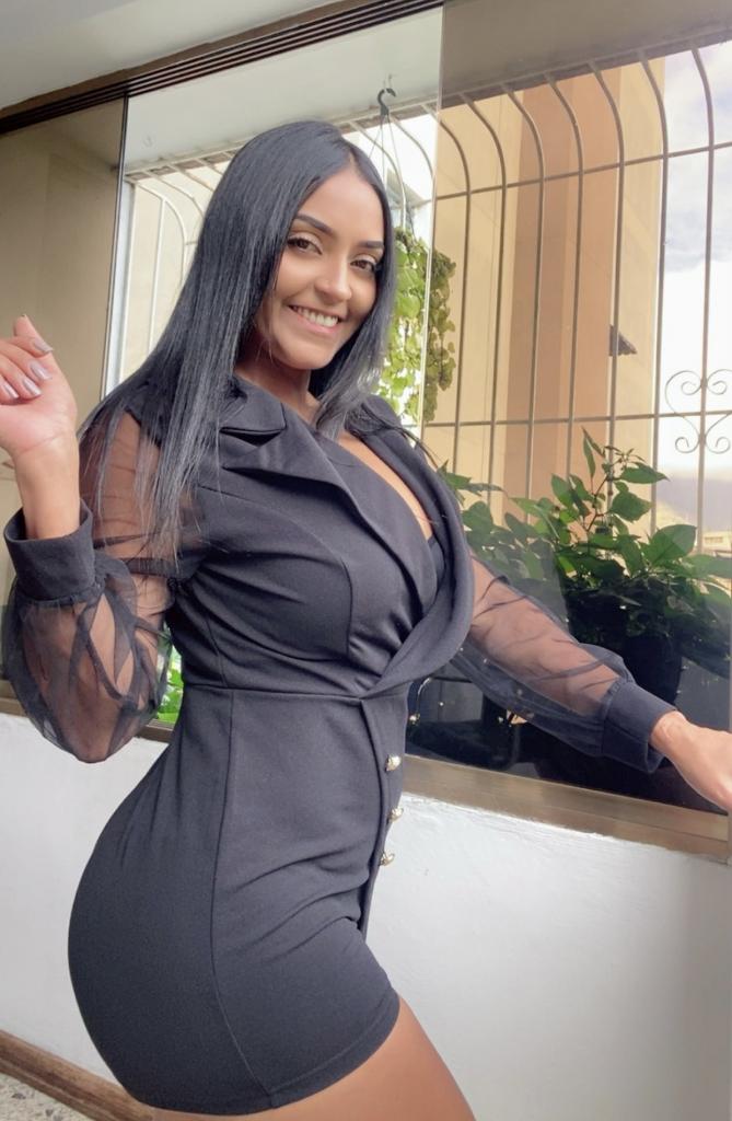 695408150: Chica busca chico en León