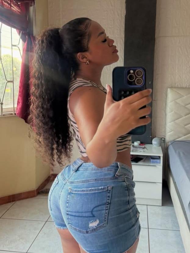 643546075: Chica busca chico en Menorca