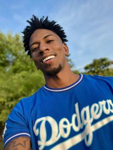 614911903: Chico busca chica en Valencia