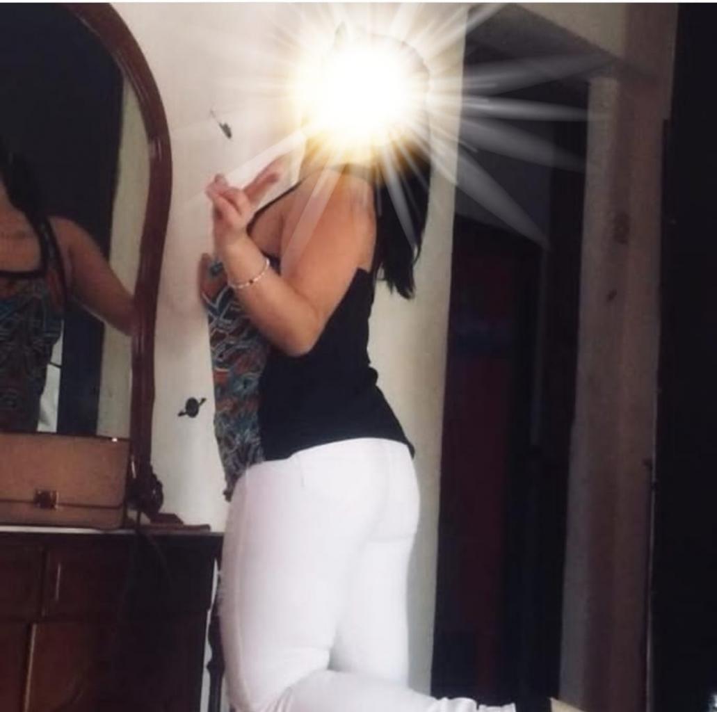 Chica busca chico en Sevilla: 