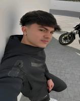 614906978: Chico busca chica en Zaragoza