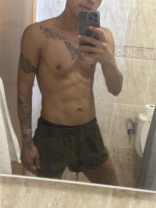 664403802: Chico busca chica en Granada