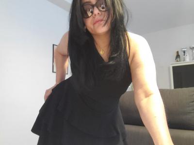 689285963: Chica busca chico en Zaragoza