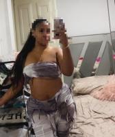 614649543: Chica busca chico en Barcelona