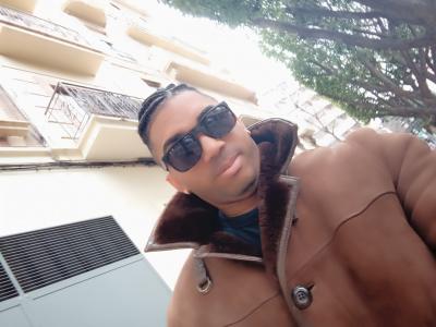 602640002: Chico busca chica en Madrid