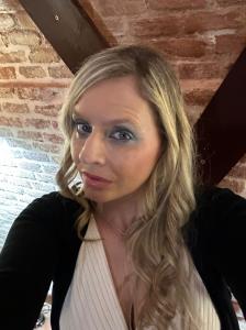 608460119: Chica busca chico en Madrid