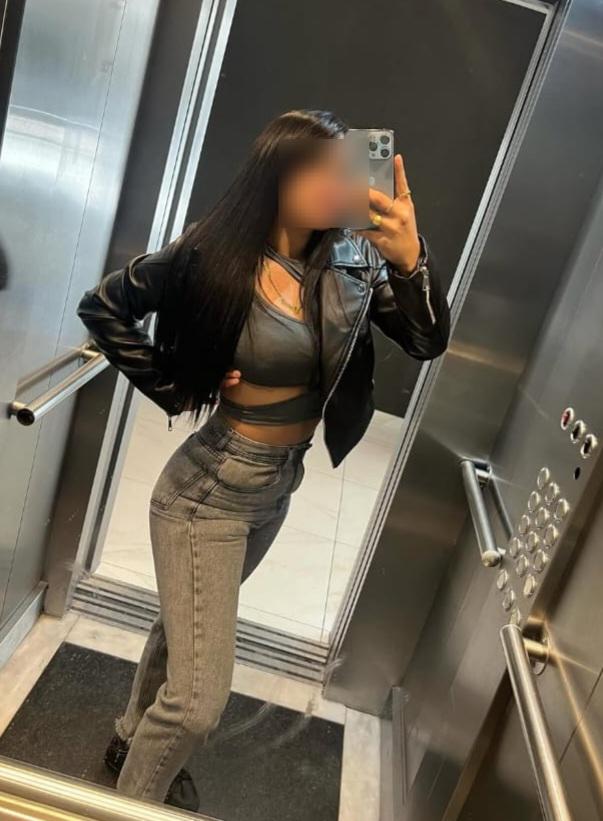 634705287: Chica busca chico en Madrid